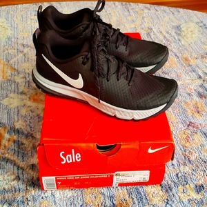 Nike Air Zoom Wildhorse 5 size 7